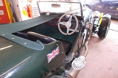 bentley-v8-104