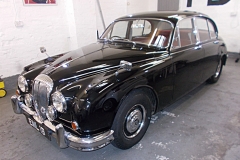 daimler v8 black 10x