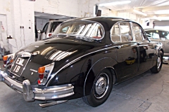 daimler v8 black 11x