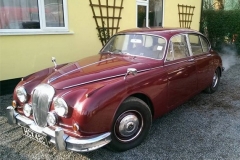 daimler v8 red